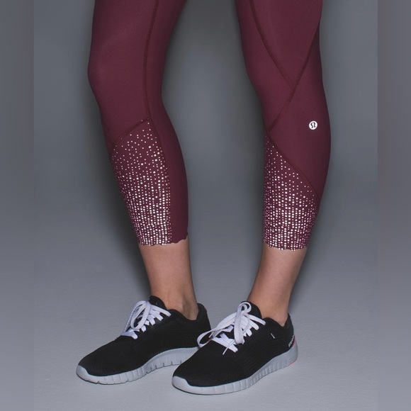 Lululemon Tight Stuff Tight 24” - Picture 2 of 15